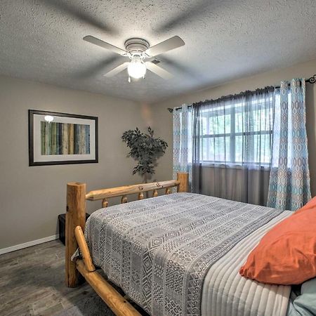 Lakefront Table Rock Home With Fire Pit! Golden Екстериор снимка