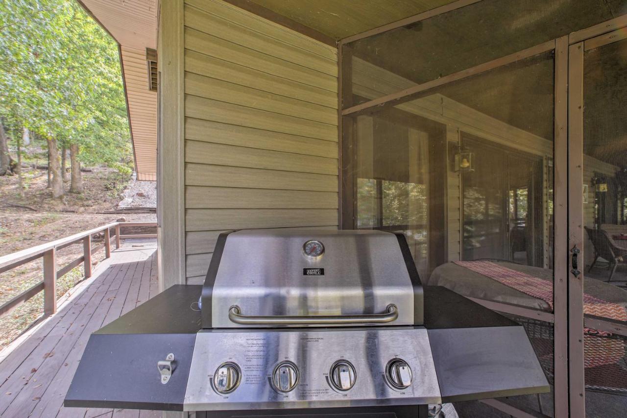 Lakefront Table Rock Home With Fire Pit! Golden Екстериор снимка